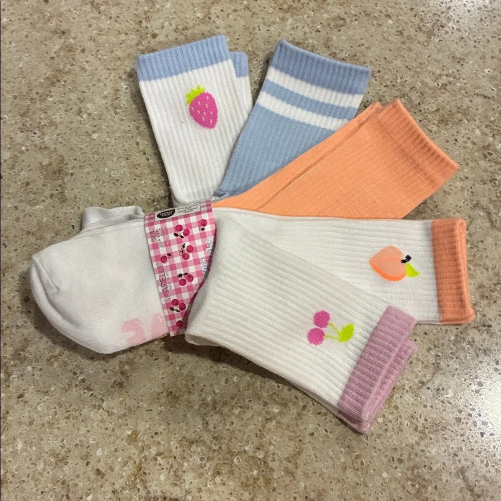 NWT Capelli of New York Cherry Assorted Crew Socks Set of 5 Pair Size M/L 12-5.5